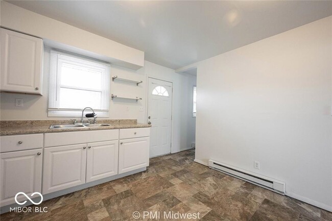 Building Photo - 4881 300W