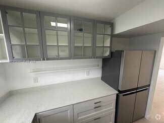 Building Photo - 7660 SW 82nd St