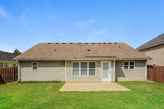 Building Photo - 514 Sebastian Dr