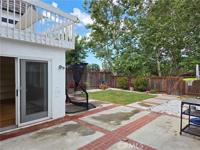 Building Photo - 20 Senisa