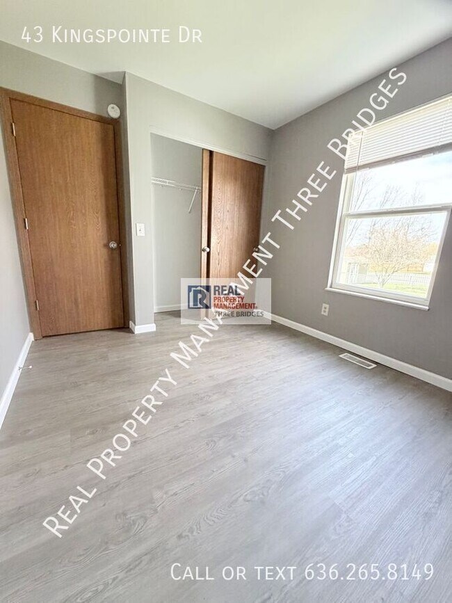 Building Photo - 43 Kingspointe Dr