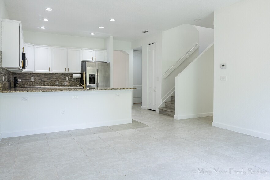 Building Photo - 3841 Aspen Leaf Dr