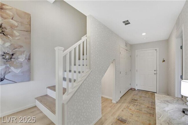 Building Photo - 1180 Solano Hills Ct