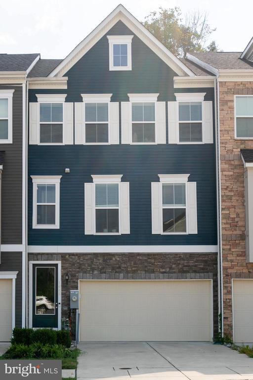 Building Photo - 1445 Honeylocust Dr