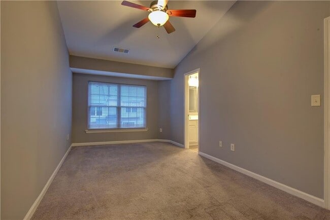 Building Photo - 3283 Hidden Cove Cir NW