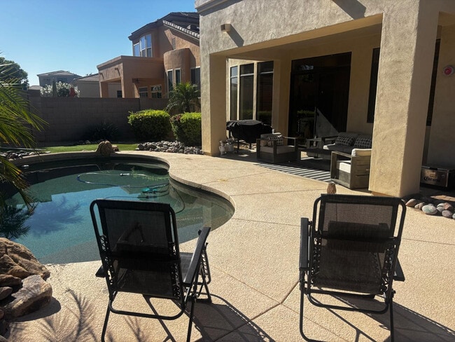 Building Photo - 4906 E Hamblin Dr