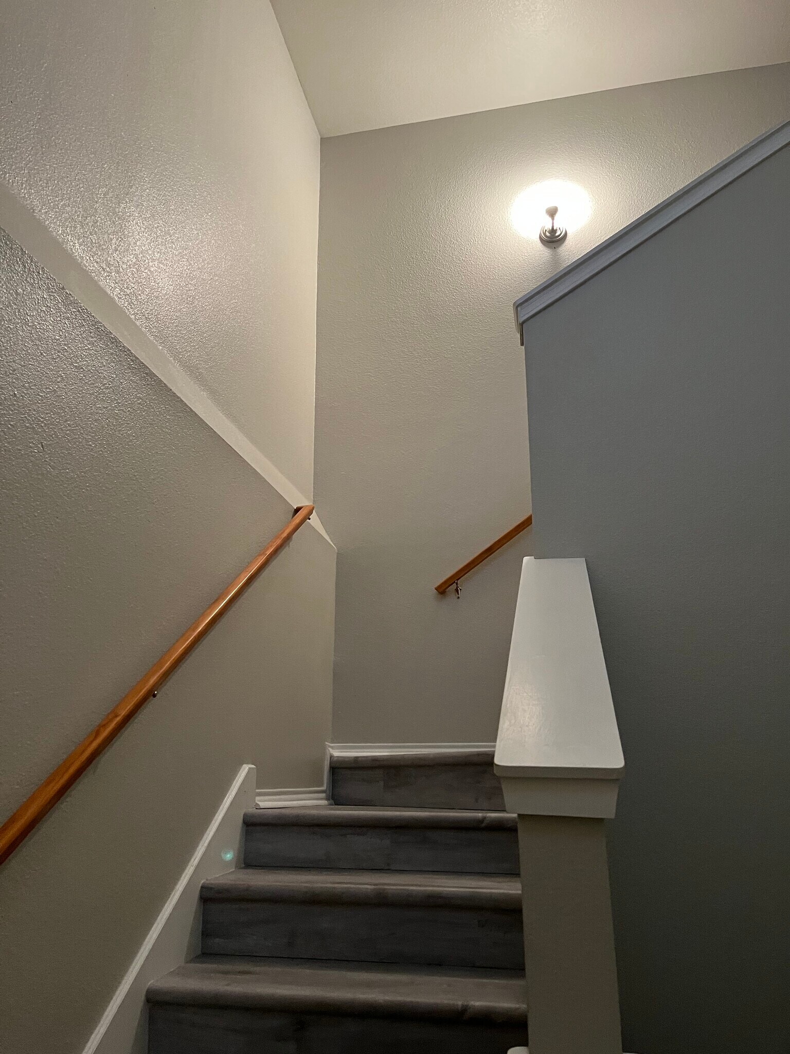 Stairs - 719 Claremont Pky