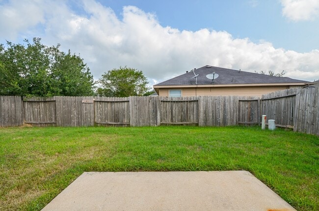 Building Photo - 15522 Forest Creek Farms Dr