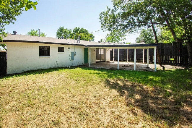 Building Photo - 3057 Dothan Ln