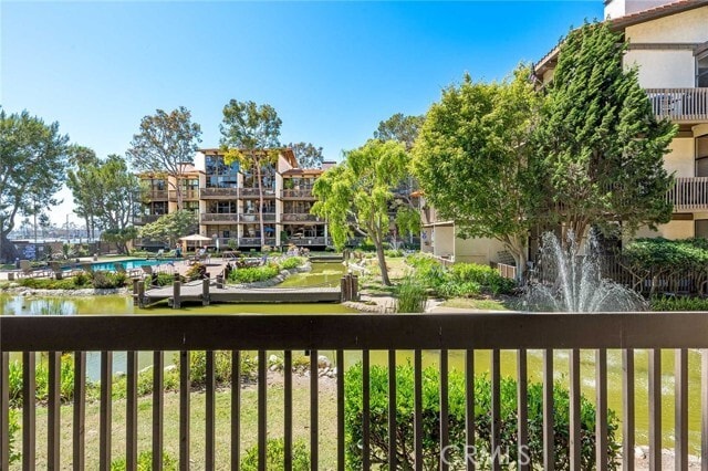 Building Photo - 7107 Marina Pacifica Dr S
