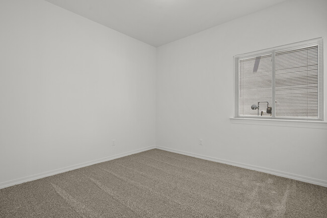 Building Photo - 245 Hunstanton St