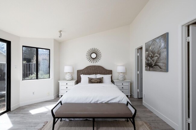 Building Photo - BRIGHT, OPEN LAYOUT SUNNYVALE HOME ||