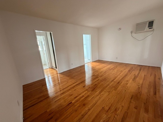 Building Photo - 164 N Clark Dr