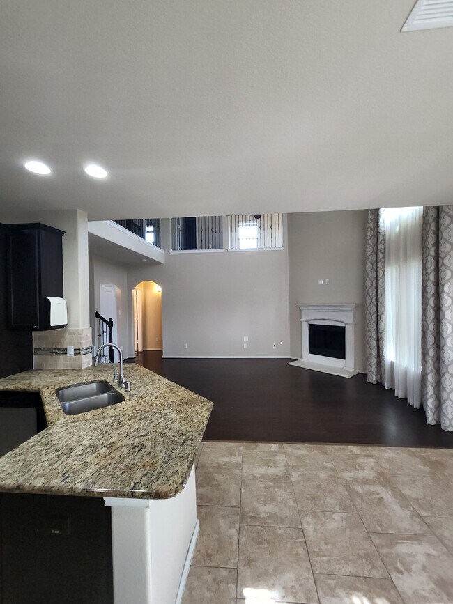 Building Photo - 25619 Anvil Iron Ln