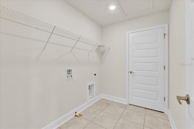 Building Photo - 3687 Sagefield Dr