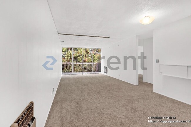 Building Photo - 2745 NW Pettygrove St