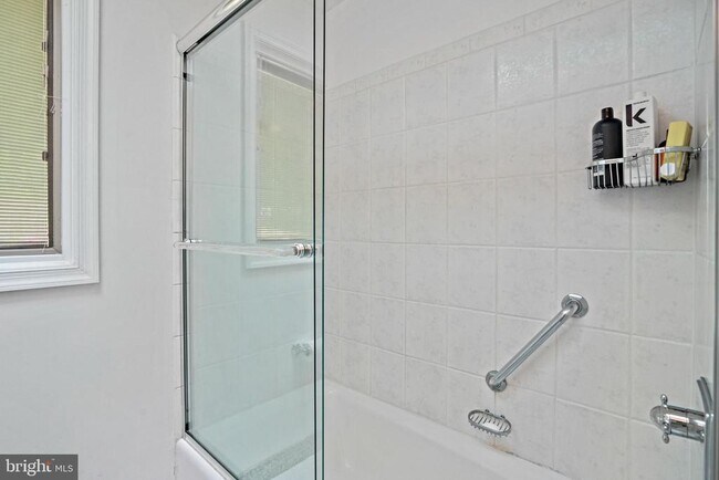 Building Photo - 6301 Crathie Ln