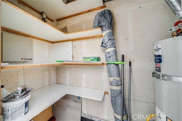 Building Photo - 16 Fox Hollow