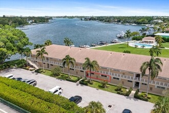 Building Photo - 478 Tequesta Dr