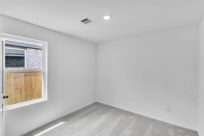 Building Photo - 26810 Nightingale Songs Dr