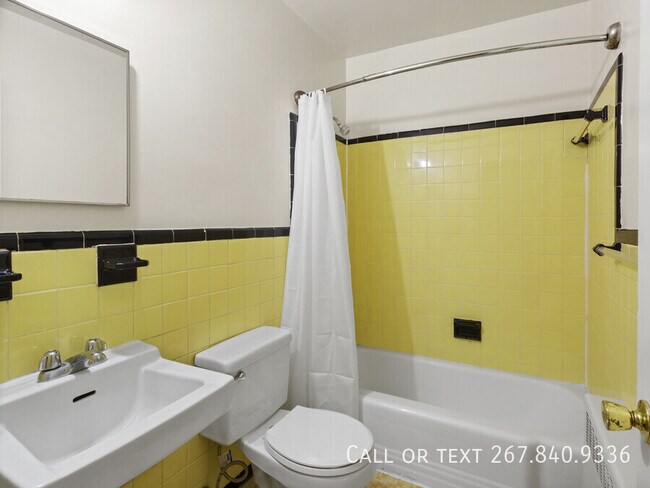 Building Photo - 4040 Livingston Rd SE