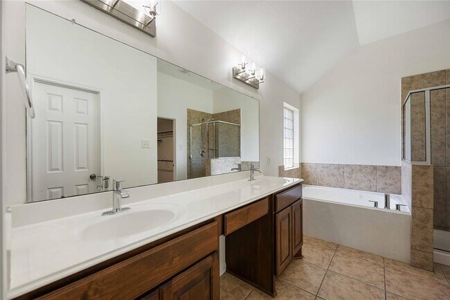 Building Photo - 2301 Shadow Canyon Ct