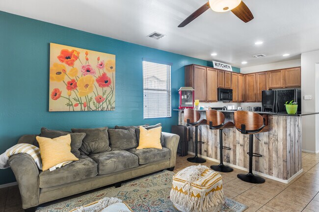 Building Photo - 11956 W Fillmore St