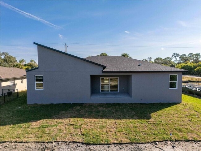 Building Photo - 15 Ramblewood St
