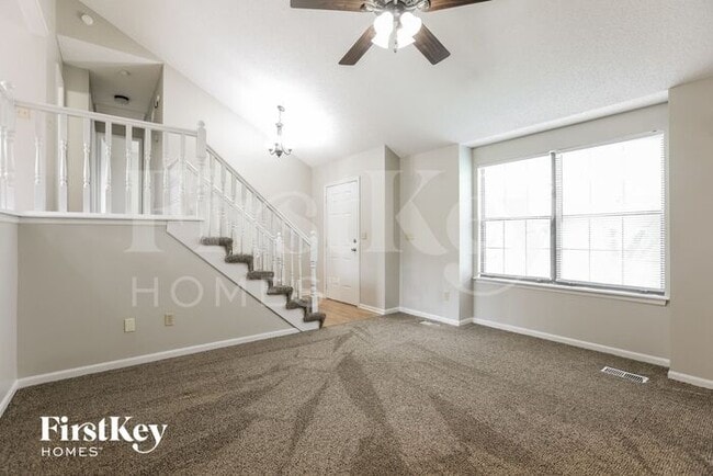 Building Photo - 517 SE Onyx Dr