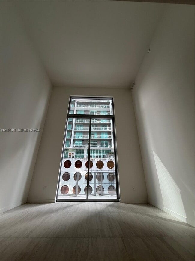 Building Photo - 77 SE 5th St