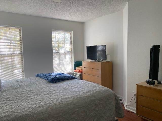 Building Photo - 1626 Springwood Dr