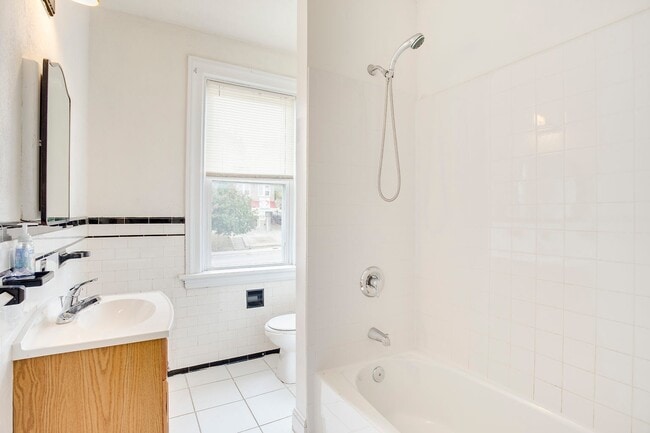 Building Photo - 5125 Harford Rd