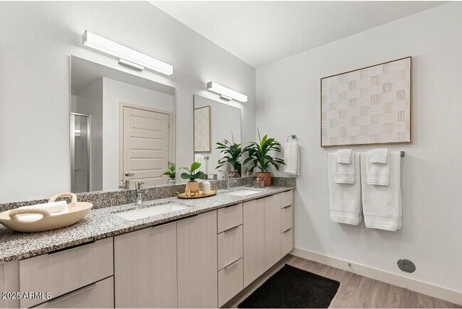 Building Photo - 9275 N 29th Ave