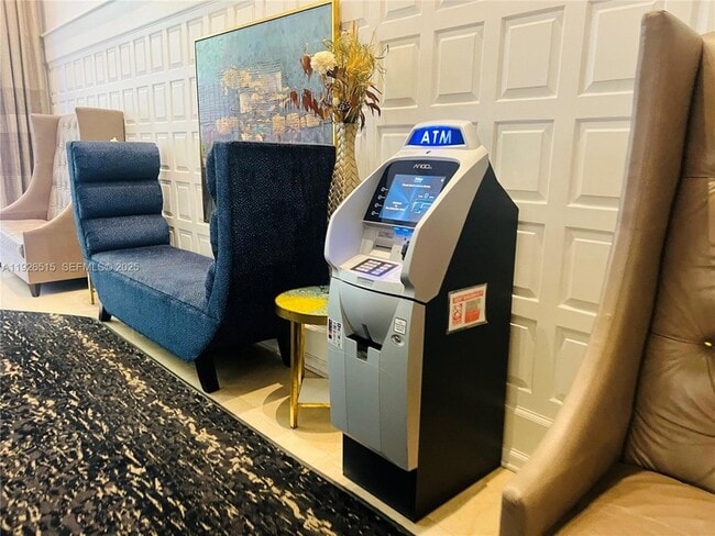 Building Photo - 5225 Collins Ave