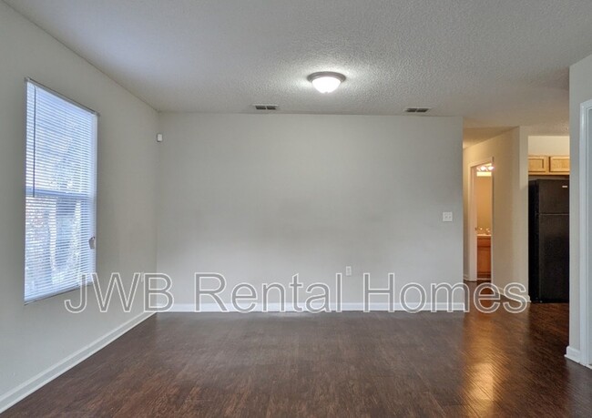 Building Photo - 3317 Frances Ave