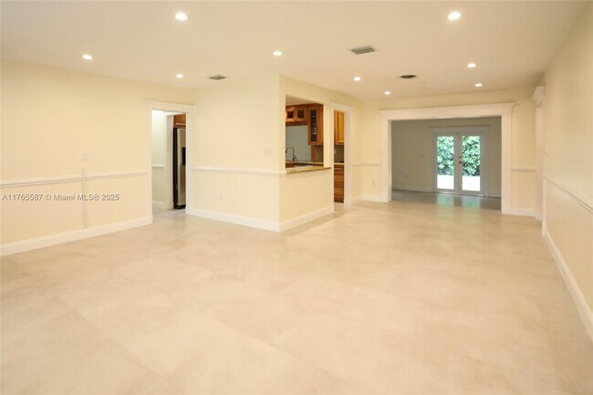 Building Photo - 8870 SW 86th St