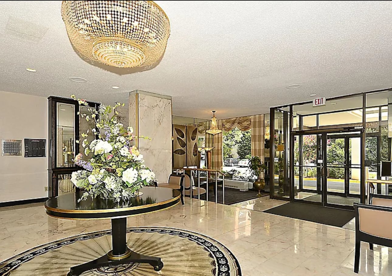 Lobby - 11801 Rockville Pike
