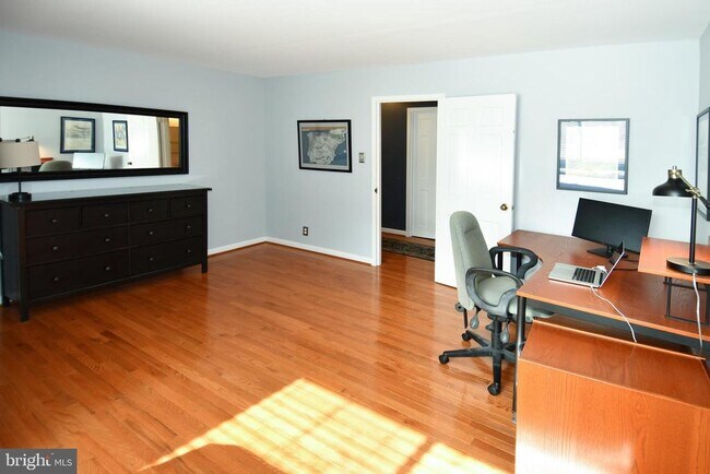 Building Photo - 4601 N Park Ave