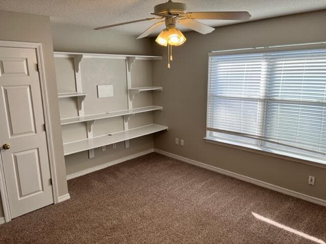 Building Photo - "Charming 3-Bed Townhouse Retreat in Shali...