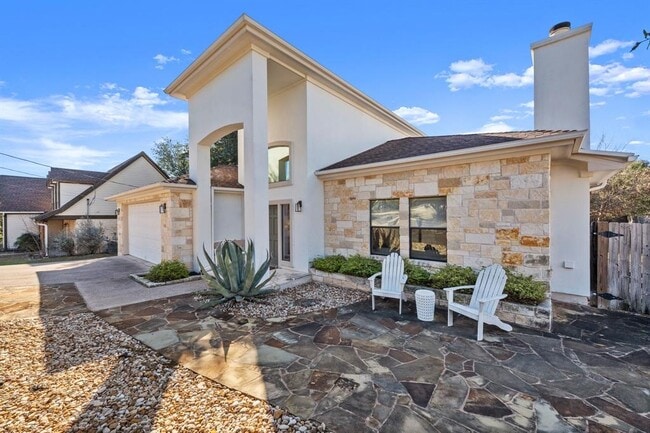 Building Photo - 1030 Daviot Dr