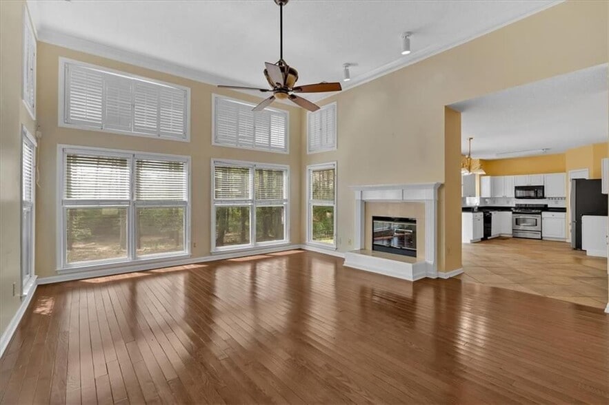 Building Photo - 3525 Sir Johns Ct NW