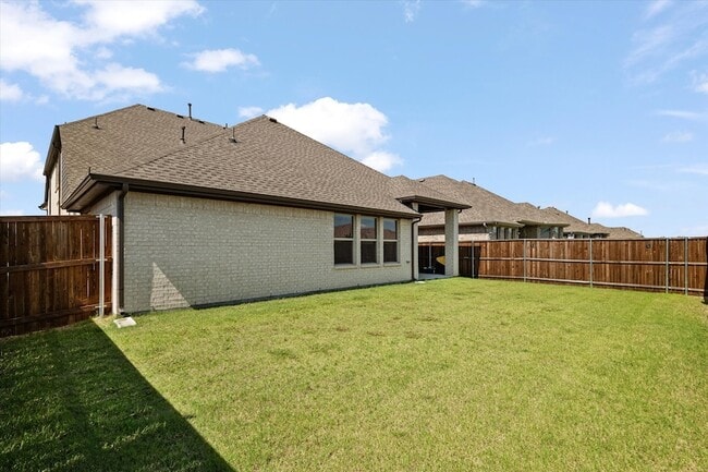 Building Photo - 3004 Campbell Dr