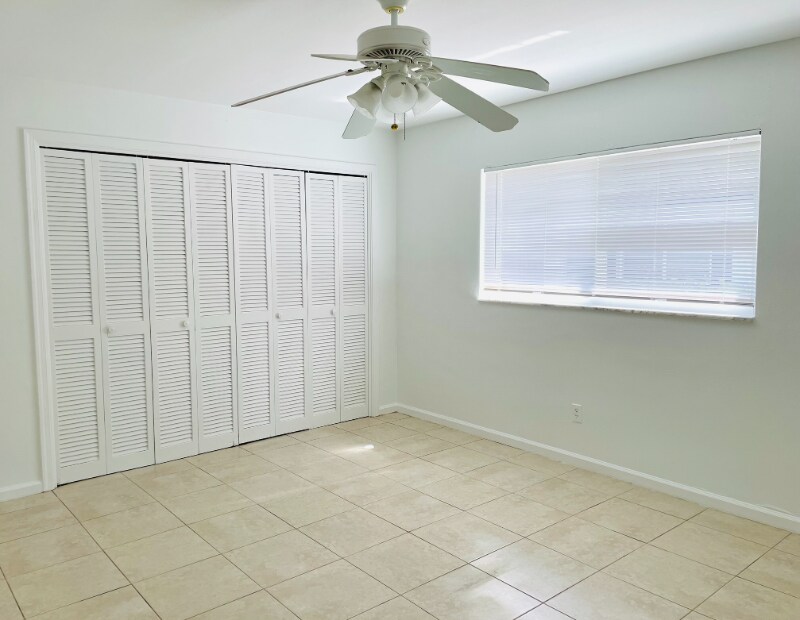 Building Photo - 623 92nd Ave N