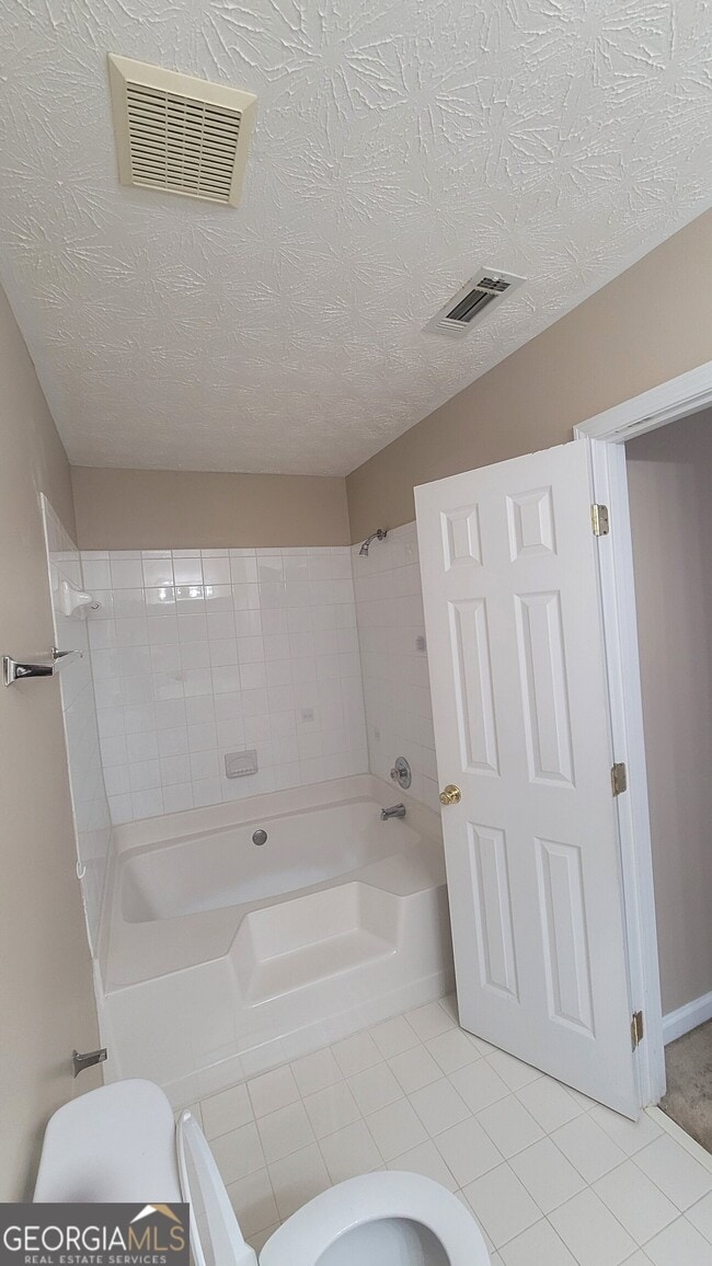 Building Photo - 2962 Stonecrest Ln