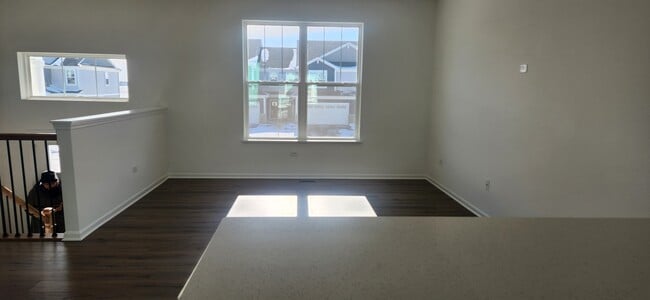 Building Photo - 25712 W Yorkshire Dr