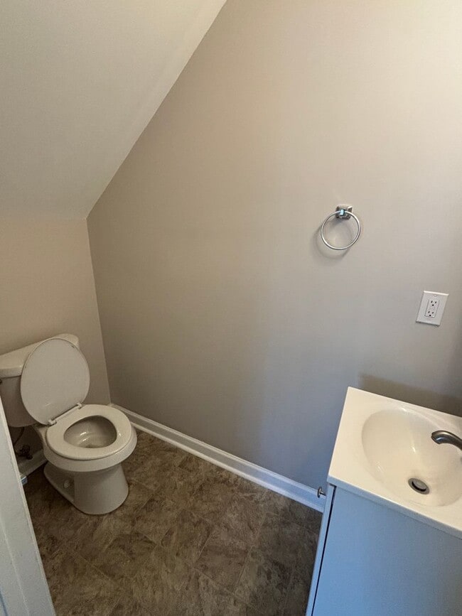 Building Photo - 3503 S Broad Pl SW