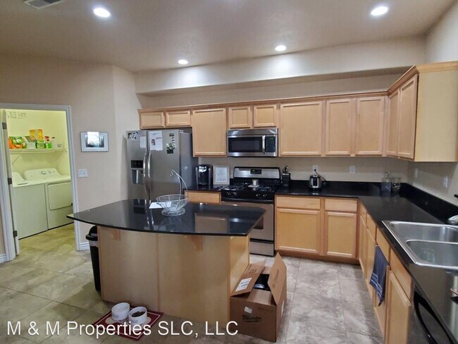 Building Photo - 3928 Serenity View Dr