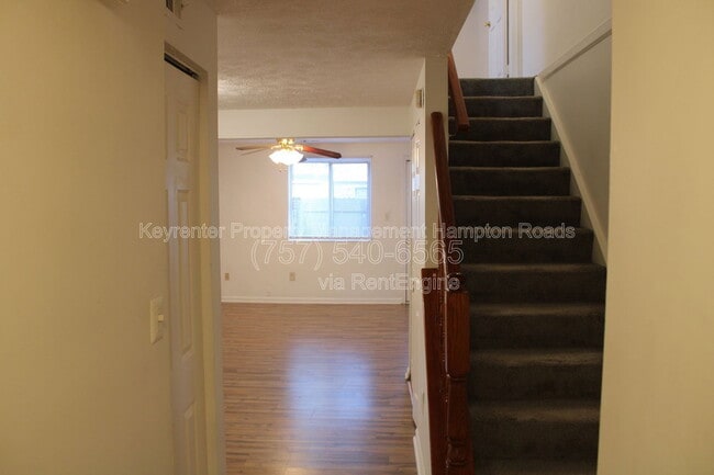 Building Photo - 44 Lucinda Ct