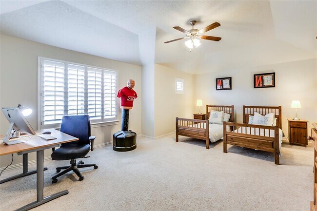 Building Photo - 2311 Summer Blossom Ln