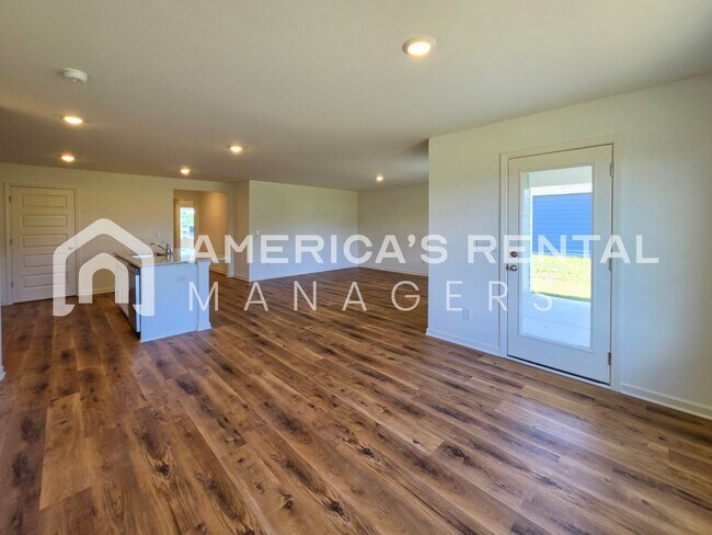 Building Photo - 609 Aberdeen Trce